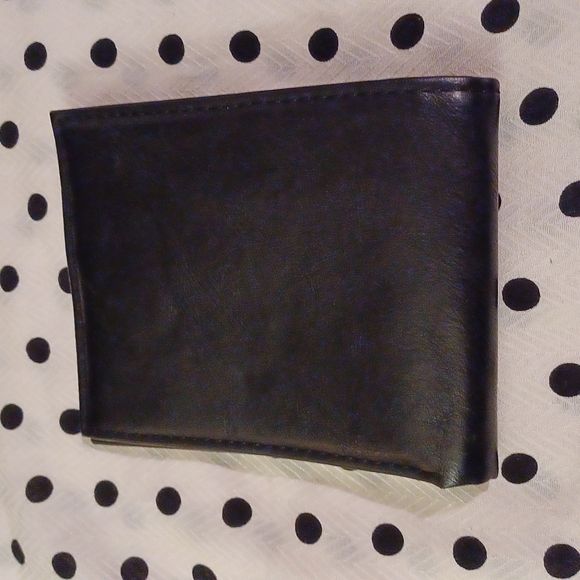 Weatherproof - Picture 3 of 7